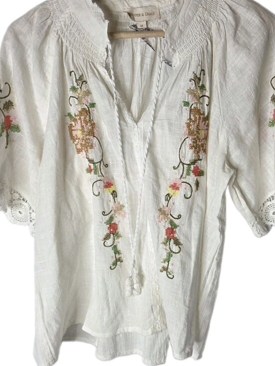 Jennifer & Grace Tops - Jennifer And Grace White Embroidered Peasant Blouse